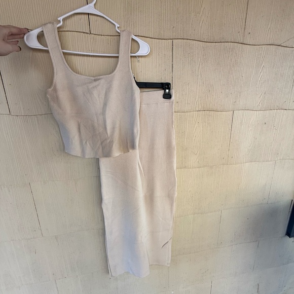 House of Harlow 1960 Two Piece Skirt Set - Picture 1 of 8